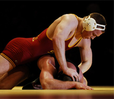 Jake Varner won by major decision over Chad Beatty